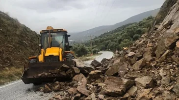 İzmir’in Ödemiş ilçesinde heyelan meydana geldi!