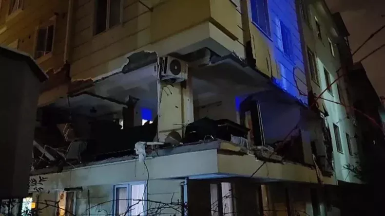 Ümraniye’de patlama: Evin duvarı yıkıldı, 1 kişi yaralandı