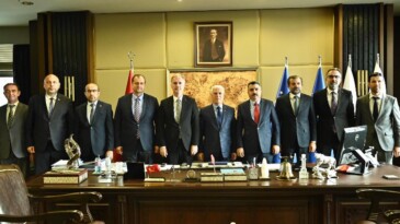Bursa’da AK Partili belediye başkanlarından Başkan Bozbey’e toplu ziyaret